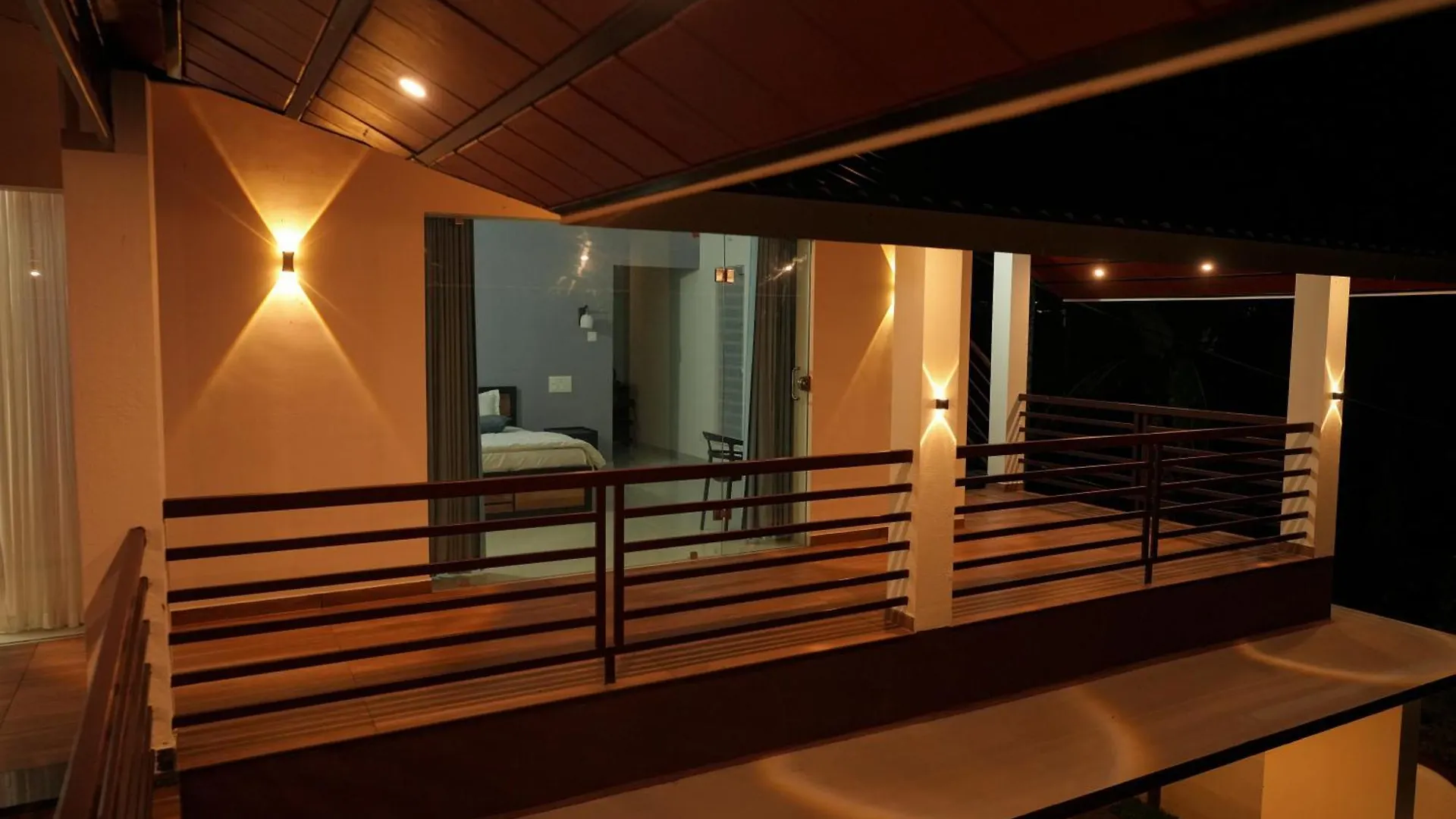 The Calm County Homestay 마난타바디 펜션