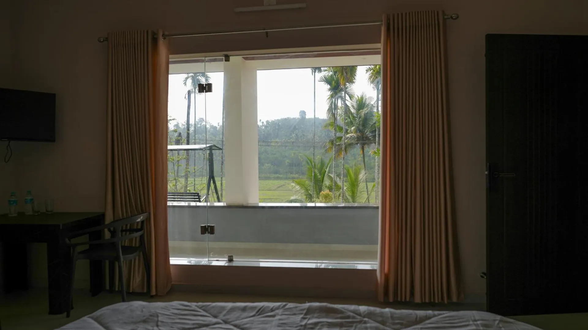 The Calm County Homestay 마난타바디 0*,  인도